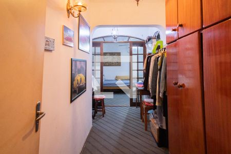 Casa à venda com 245m², 3 quartos e 2 vagas Casa à venda com 245m², 3 quartos e 2 vagasCloset - Suíte