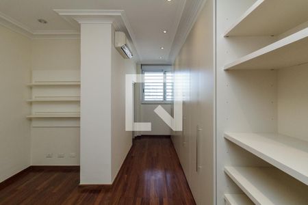 Apartamento à venda com 500m², 4 quartos e 3 vagas Apartamento à venda com 500m², 4 quartos e 3 vagasQuarto 4 - Suíte