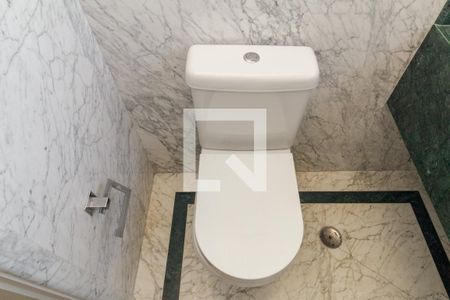 Apartamento à venda com 500m², 4 quartos e 3 vagas Apartamento à venda com 500m², 4 quartos e 3 vagasLavabo