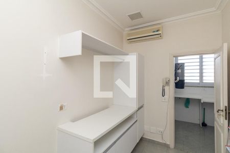 Apartamento à venda com 500m², 4 quartos e 3 vagas Apartamento à venda com 500m², 4 quartos e 3 vagasQuarto de Serviço