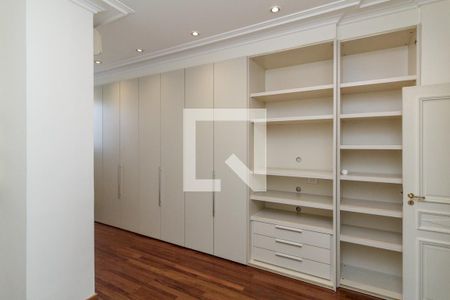 Apartamento à venda com 500m², 4 quartos e 3 vagas Apartamento à venda com 500m², 4 quartos e 3 vagasQuarto 4 - Suíte