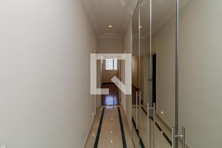 Apartamento à venda com 500m², 4 quartos e 3 vagas Apartamento à venda com 500m², 4 quartos e 3 vagasCorredor