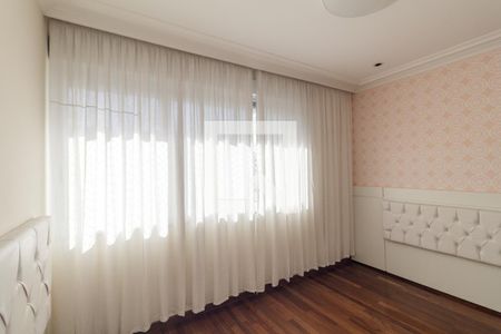 Apartamento à venda com 500m², 4 quartos e 3 vagas Apartamento à venda com 500m², 4 quartos e 3 vagasQuarto 2 - Suíte