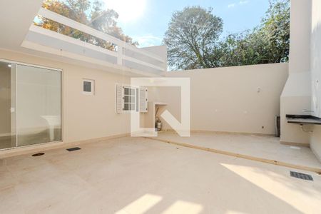 Casa de condomínio à venda com 221m², 4 quartos e 3 vagasÁrea externa
