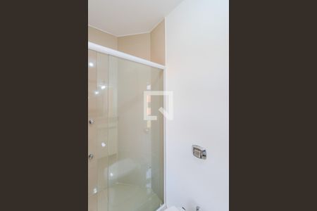 Casa de condomínio à venda com 221m², 4 quartos e 3 vagasBanheiro do Quarto 3