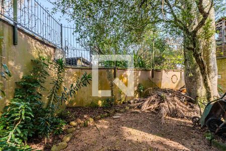 Casa de condomínio à venda com 221m², 4 quartos e 3 vagasCondomínio