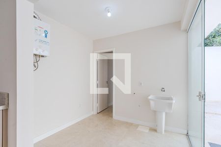 Casa de condomínio à venda com 221m², 4 quartos e 3 vagasÁrea de Serviço