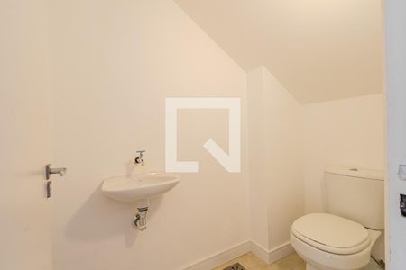 Lavabo de casa de condomínio à venda com 4 quartos, 221m² em Jardim Isabel, Porto Alegre