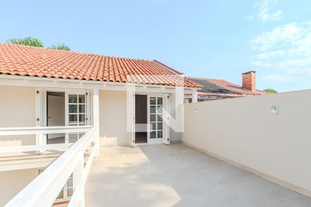 Casa de condomínio à venda com 221m², 4 quartos e 3 vagasÁrea externa