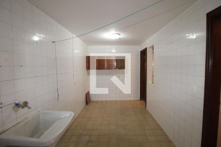 Casa à venda com 420m², 5 quartos e 3 vagasÁrea de Serviço