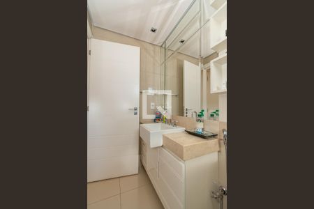 Apartamento à venda com 340m², 4 quartos e 4 vagas Apartamento à venda com 340m², 4 quartos e 4 vagasBanheiro da Suíte 3