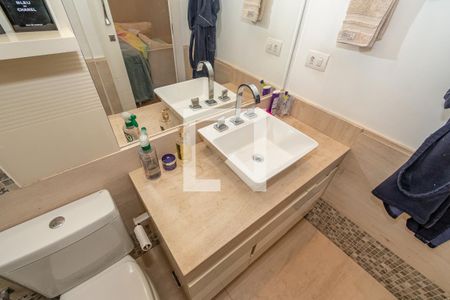 Apartamento à venda com 340m², 4 quartos e 4 vagas Apartamento à venda com 340m², 4 quartos e 4 vagasDetalhe Banheiro da Suíte 1