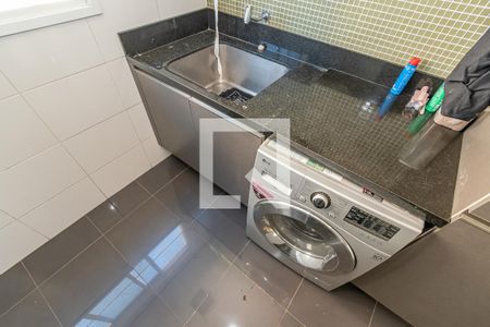 Apartamento à venda com 340m², 4 quartos e 4 vagas Apartamento à venda com 340m², 4 quartos e 4 vagasDetalhe da area de serviço