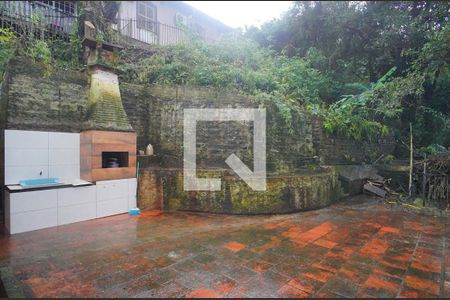 Casa à venda com 197m², 3 quartos e 3 vagas Casa à venda com 197m², 3 quartos e 3 vagasFachada
