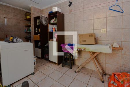 Casa à venda com 100m², 2 quartos e 2 vagas Casa à venda com 100m², 2 quartos e 2 vagasÁrea de Serviço