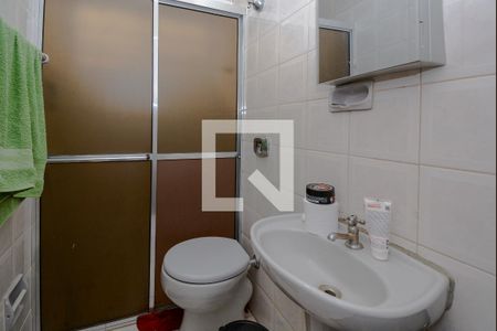 Casa à venda com 100m², 2 quartos e 2 vagas Casa à venda com 100m², 2 quartos e 2 vagasEdícula - Banheiro