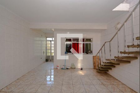 Casa à venda com 100m², 2 quartos e 2 vagas Casa à venda com 100m², 2 quartos e 2 vagasGaragem