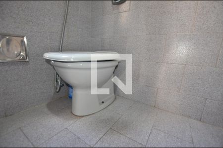 Apartamento para alugar com 160m², 4 quartos e sem vagaBanheiro da Suíte