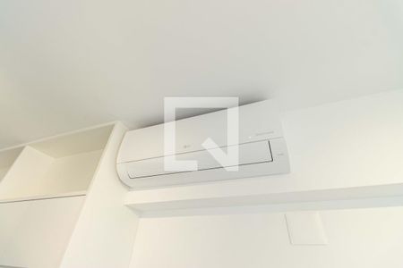 Sala de apartamento à venda com 1 quarto, 37m² em Vila Firmiano Pinto, São Paulo