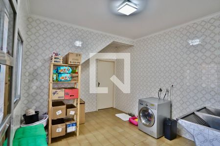 Casa à venda com 320m², 3 quartos e 3 vagasLavanderia