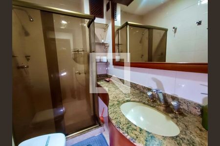 Apartamento para alugar com 70m², 2 quartos e 1 vaga Apartamento para alugar com 70m², 2 quartos e 1 vagaBanheiro social