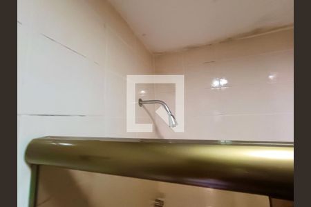 Apartamento para alugar com 70m², 2 quartos e 1 vaga Apartamento para alugar com 70m², 2 quartos e 1 vagaBanheiro social