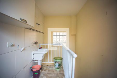 Casa à venda com 250m², 3 quartos e 7 vagas Casa à venda com 250m², 3 quartos e 7 vagasÁrea de Serviço