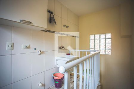 Casa à venda com 250m², 3 quartos e 7 vagas Casa à venda com 250m², 3 quartos e 7 vagasÁrea de Serviço