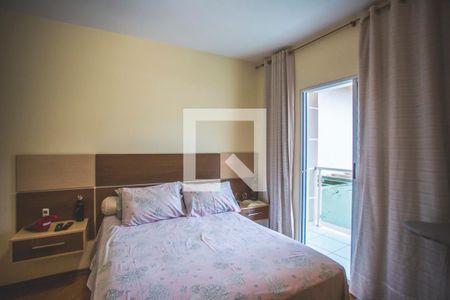 Casa à venda com 250m², 3 quartos e 7 vagas Casa à venda com 250m², 3 quartos e 7 vagasSuíte