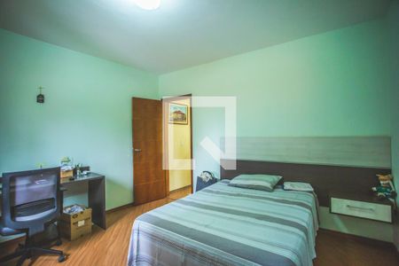 Casa à venda com 250m², 3 quartos e 7 vagas Casa à venda com 250m², 3 quartos e 7 vagasSuíte 3