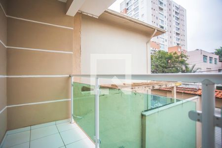 Casa à venda com 250m², 3 quartos e 7 vagas Casa à venda com 250m², 3 quartos e 7 vagasVaranda