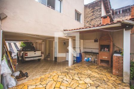 Casa à venda com 250m², 3 quartos e 7 vagas Casa à venda com 250m², 3 quartos e 7 vagasQuintal - Churrasqueira