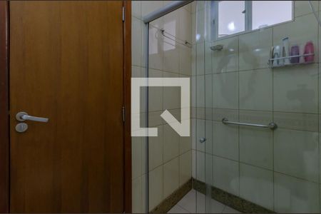 Apartamento à venda com 134m², 3 quartos e 2 vagas Apartamento à venda com 134m², 3 quartos e 2 vagasBanheiro Suíte