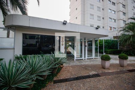 Apartamento para alugar com 173m², 3 quartos e 3 vagasFachada e portaria