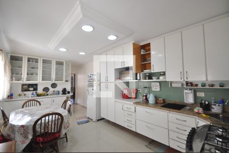 Casa à venda com 125m², 3 quartos e 2 vagasCozinha