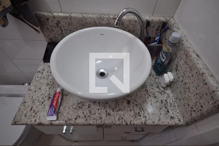 Casa à venda com 125m², 3 quartos e 2 vagasBanheiro Social