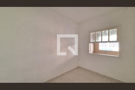 Quarto de casa para alugar com 2 quartos, 100m² em Caiçara, Praia Grande