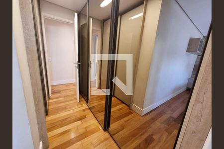 Apartamento à venda com 300m², 3 quartos e 4 vagas Apartamento à venda com 300m², 3 quartos e 4 vagasFoto 26
