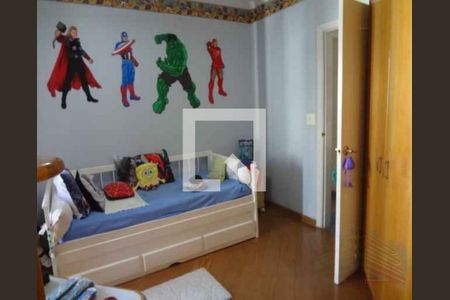 Casa à venda com 232m², 4 quartos e 4 vagas Casa à venda com 232m², 4 quartos e 4 vagasFoto 13