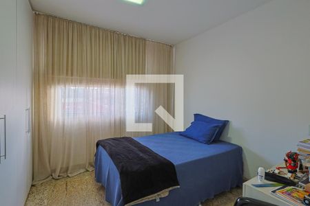 Casa à venda com 205m², 3 quartos e 2 vagasQuarto 1