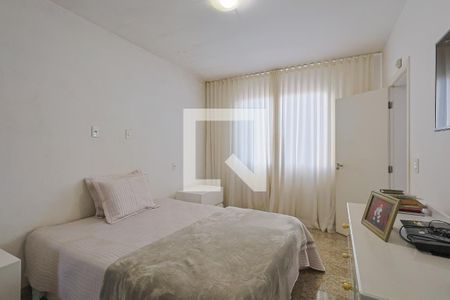 Casa à venda com 205m², 3 quartos e 2 vagasQuarto 3 - Suíte