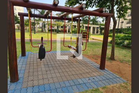 Apartamento à venda com 131m², 3 quartos e 2 vagas Apartamento à venda com 131m², 3 quartos e 2 vagasÁrea comum - Playground