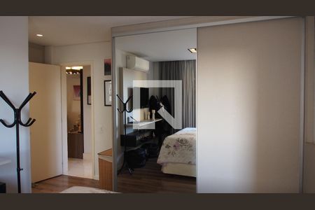 Apartamento à venda com 131m², 3 quartos e 2 vagasQuarto 2 - Suíte