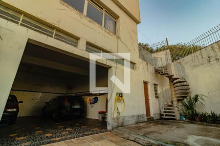 Casa à venda com 206m², 3 quartos e 5 vagas Casa à venda com 206m², 3 quartos e 5 vagasFachada
