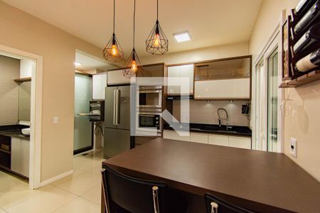 Sala de casa de condomínio para alugar com 3 quartos, 110m² em Niterói, Canoas