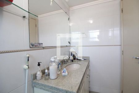 Apartamento à venda com 110m², 4 quartos e 2 vagasBanheiro da Suíte