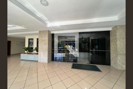 Apartamento à venda com 110m², 4 quartos e 2 vagasEntrada