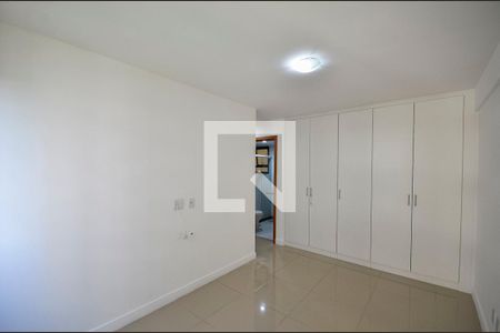 Apartamento à venda com 90m², 3 quartos e 2 vagasSuíte