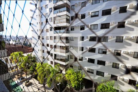 Apartamento à venda com 90m², 3 quartos e 2 vagasVista da Suíte