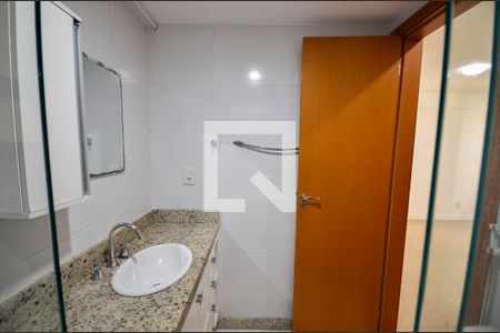 Apartamento à venda com 90m², 3 quartos e 2 vagasBanheiro da Suíte